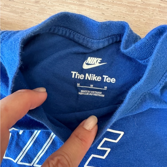 NIKE - Collection of 4 coloured Nike T-Shirts - Picture 7 of 9